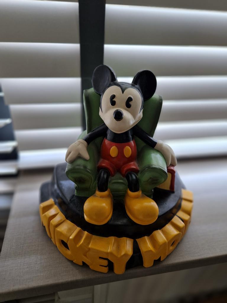 Mickey Mouse beeldje Disney, Ophalen of Verzenden, Mickey Mouse, Zo goed als nieuw, Beeldje of Figuurtje