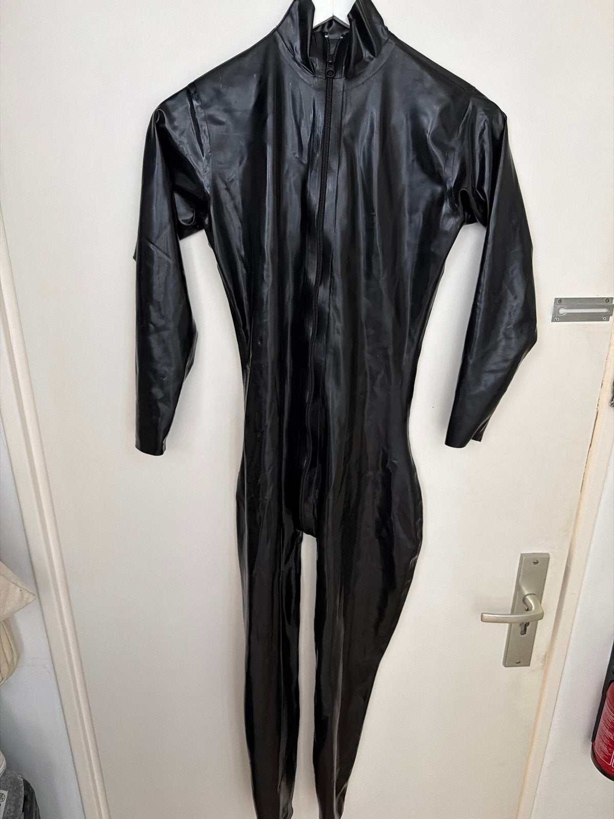 Zwarte Latex Catsuit - Maat s, Ophalen of Verzenden, Zo goed als nieuw