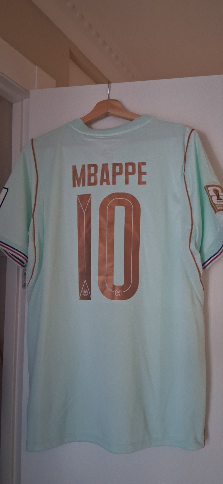 Frankrijk Voetbalshirt Mbappe #10 Wk 2026 - Maat L - Nieuw!, Kleding | Heren, T-shirts, Maat 52/54 (L), Nieuw, NIKE, Ophalen of Verzenden