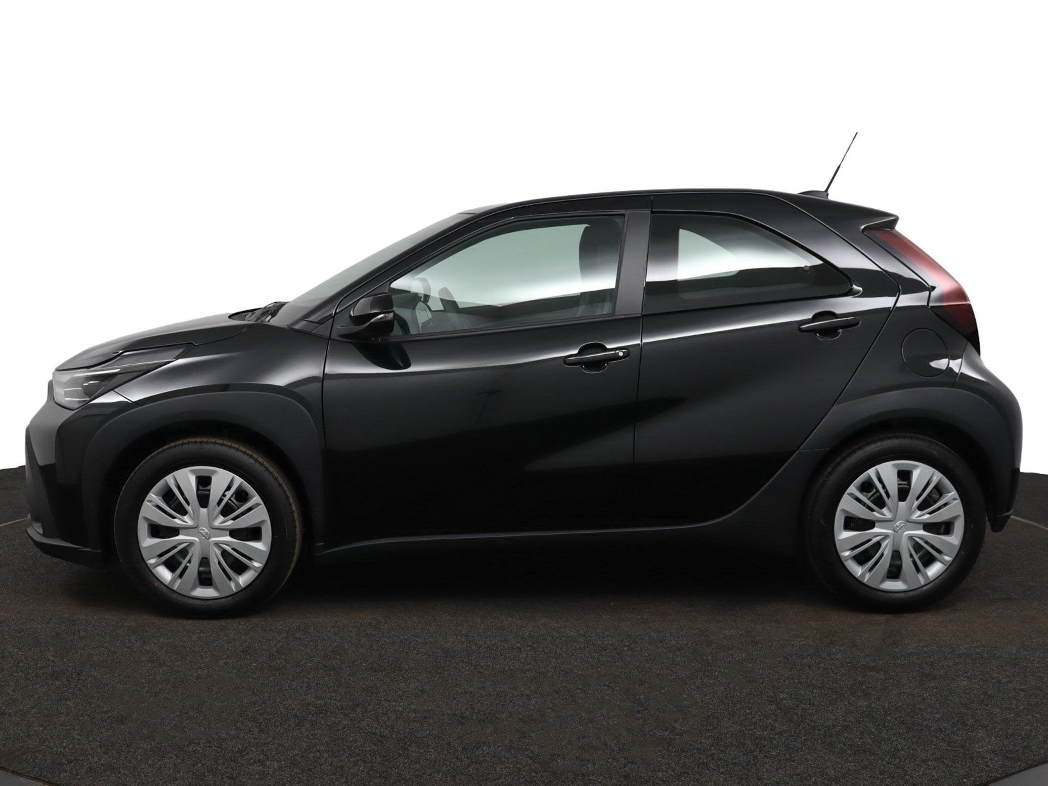Toyota Aygo X Hybrid 115 play | Nieuwe Auto |, Auto's, Stof, Euro 6, Overige kleuren, 4 stoelen