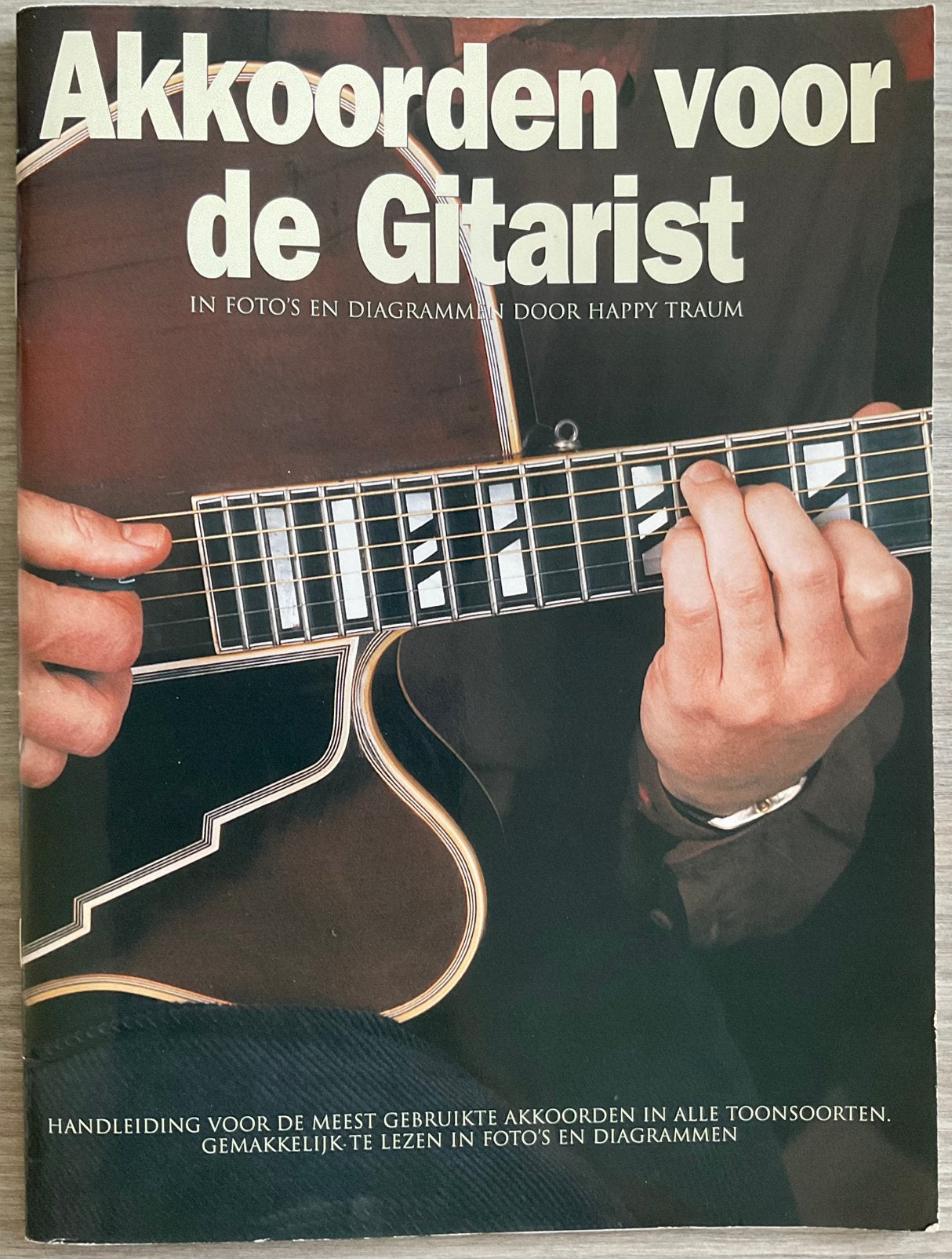 Akkoorden voor de Gitarist - Hapy Traum, Ophalen of Verzenden, Zo goed als nieuw