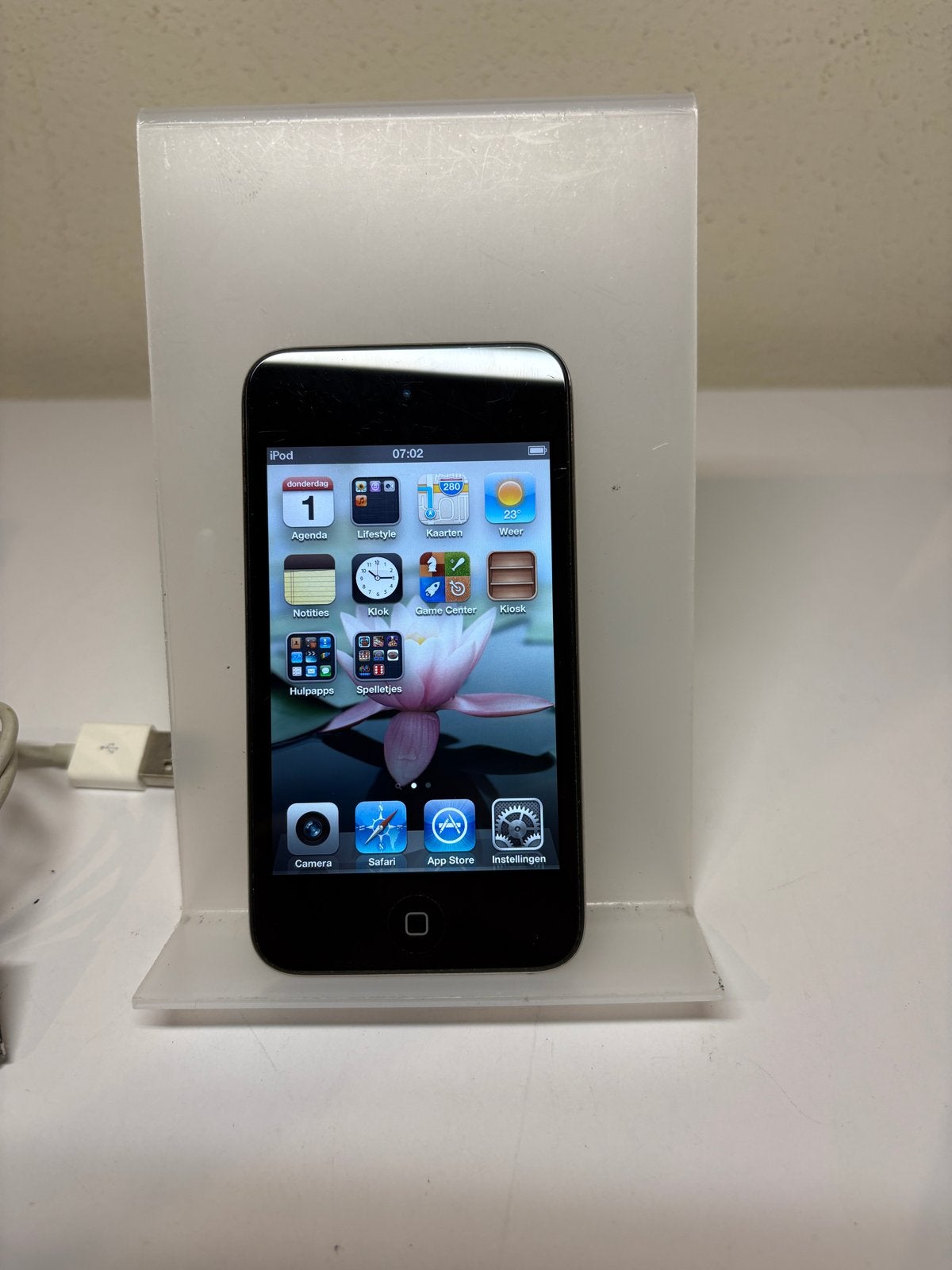 Apple iPod Touch 8GB Zwart - met oplader, Gebruikt, Touch, Zwart, Ophalen of Verzenden