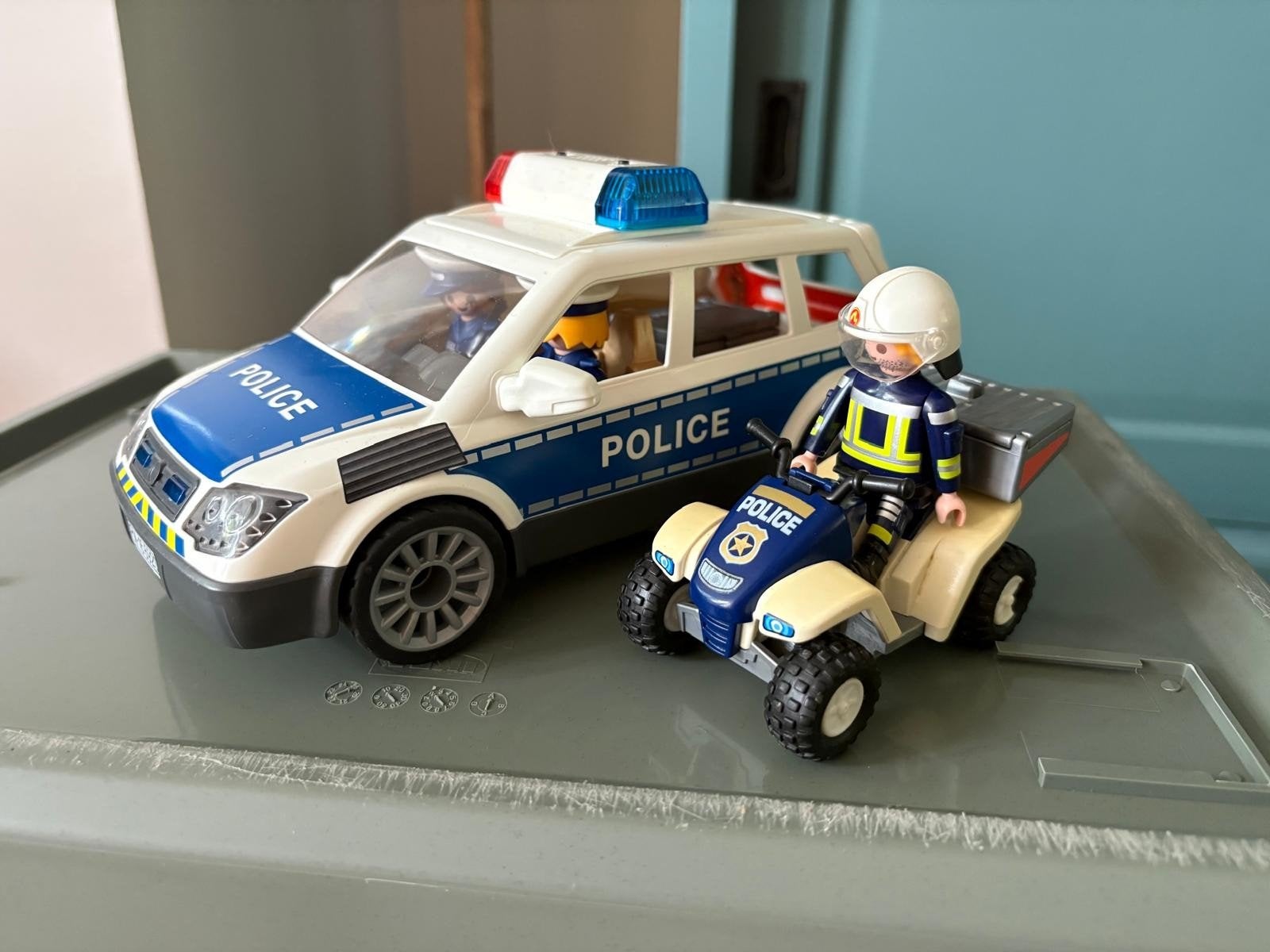 Playmobil Politieauto met agent en quad, Ophalen of Verzenden, Zo goed als nieuw