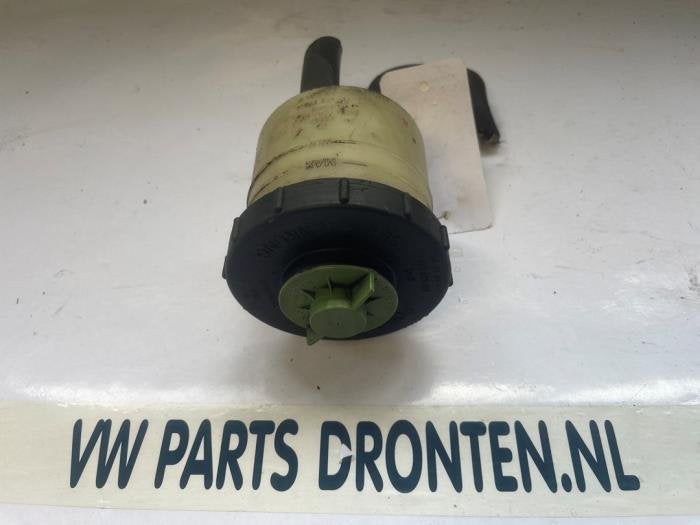 Stuurbekrachtiging Olie Reservoir van een Volkswagen Transpo, Gebruikt, -, -, -