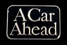 A Car Ahead pin, Verzenden, Nieuw, Transport, Speldje of Pin