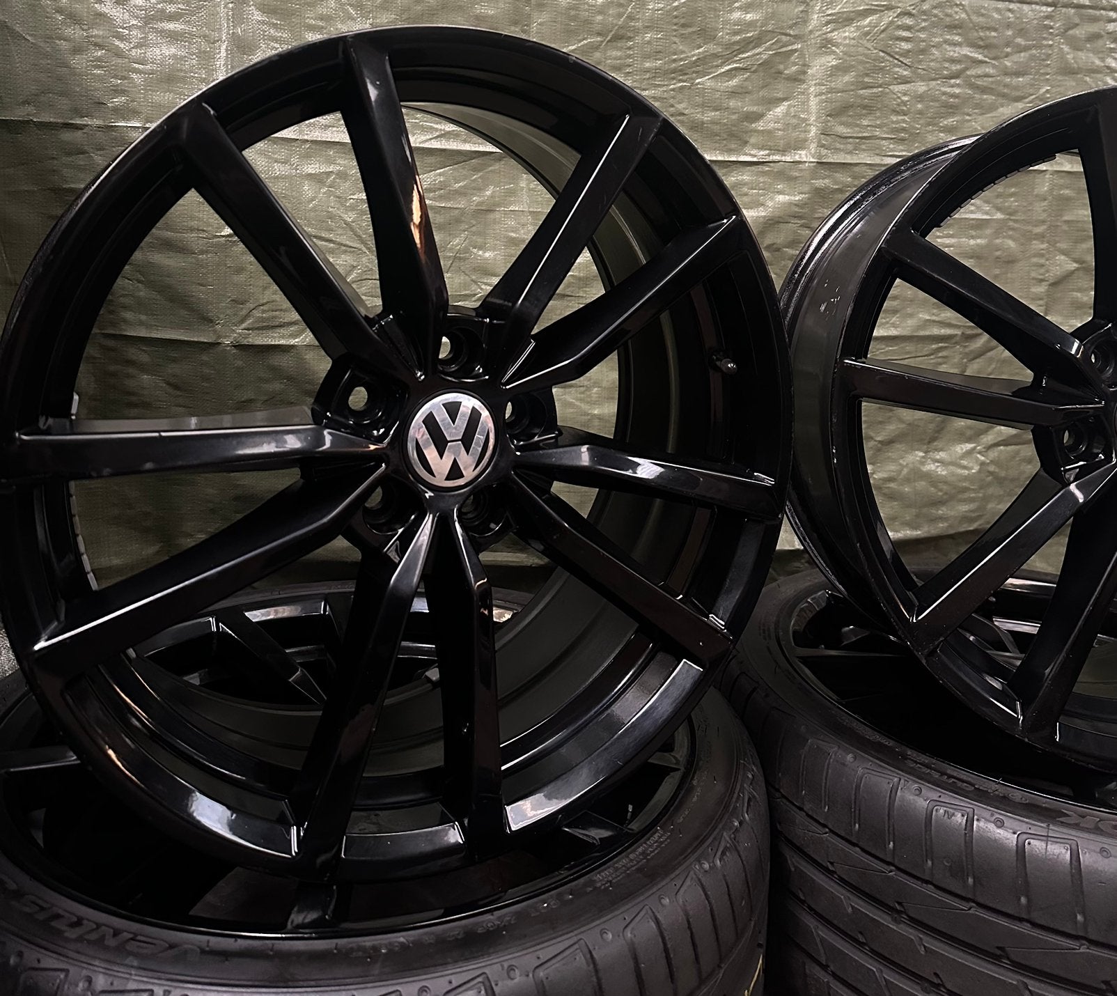 19 Inch VW “Pretoria” velgen met hankook zomerbanden, Auto-onderdelen, Ophalen, 19 inch, Zomerbanden, Banden en Velgen