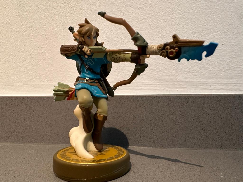 Nintendo The Legend of Zelda Link Amiibo - Zo goed als nieuw, Ophalen of Verzenden, Zo goed als nieuw, Met 1 controller, Switch OLED