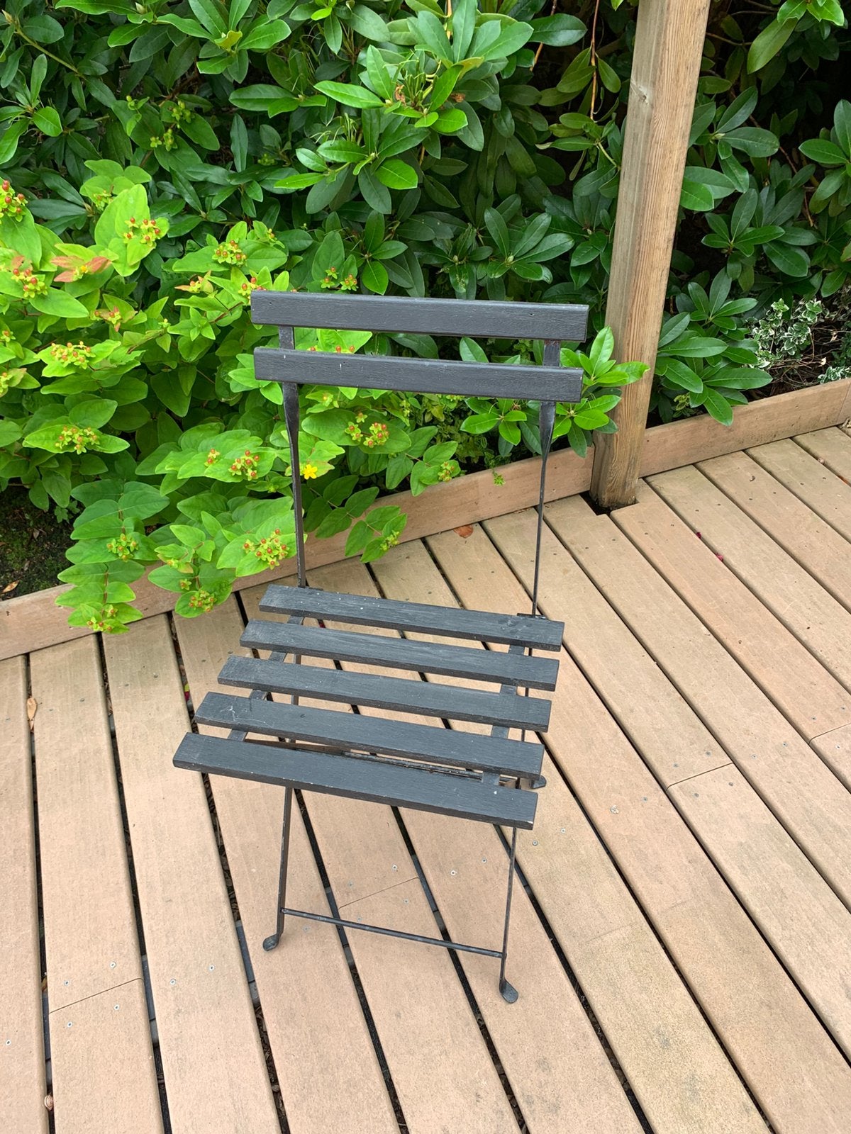 Decoratief stoeltje voor in de tuin., Ophalen, Gebruikt, Metaal