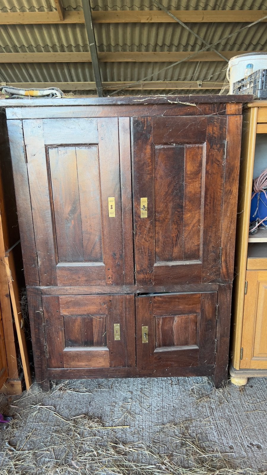 Mooie oude tv kast, Ophalen