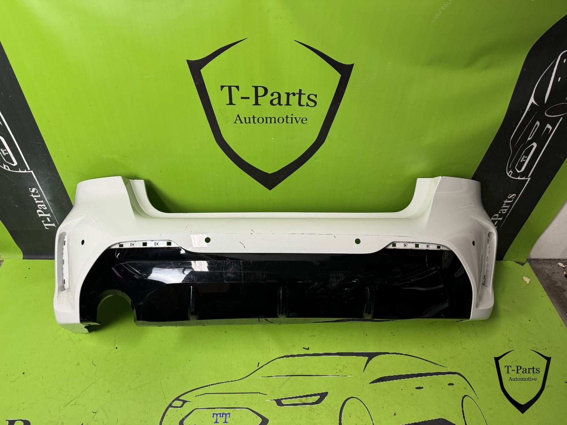 bmw 1 serie F40 achterbumoer bumper M PAKKET, Petuelring 130
80788  Munich, DE, Gebruikt, Info@bmw.de, Ophalen of Verzenden