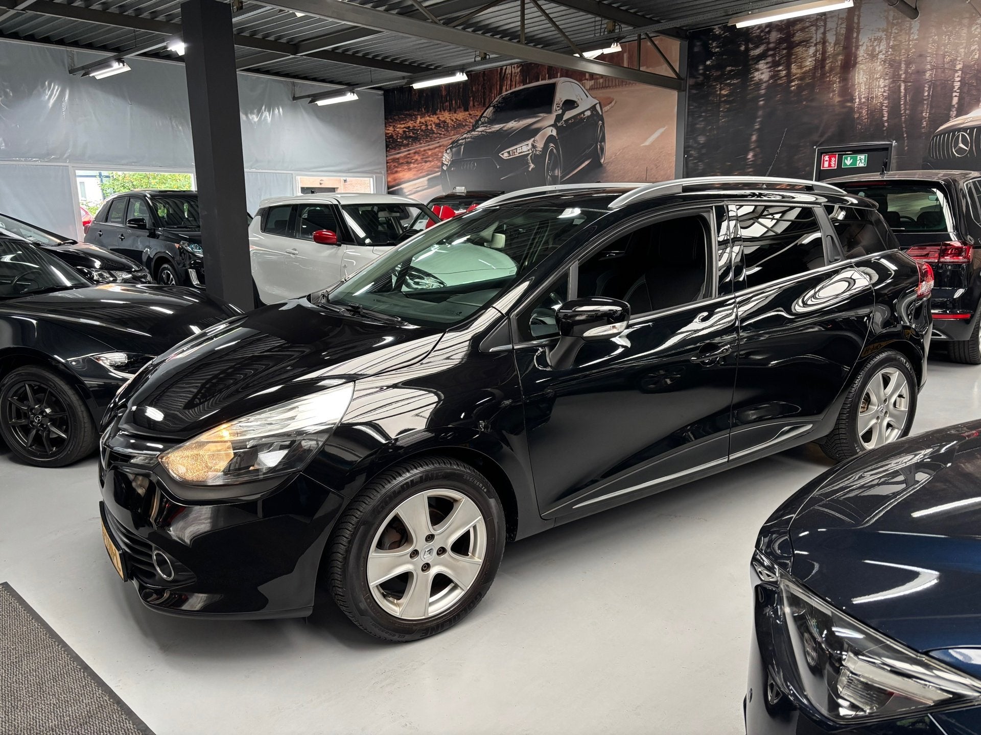 Renault Clio Estate 0.9 TCe Dynamique / Camera / Navigatie, 898 cc, Stof, Gebruikt, 580 kg