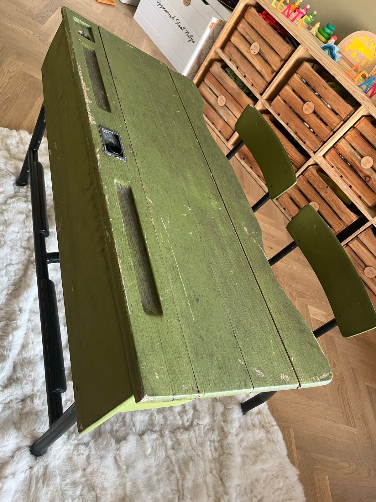 Vintage Groene Schoolbank met Twee Stoelen, Ophalen
