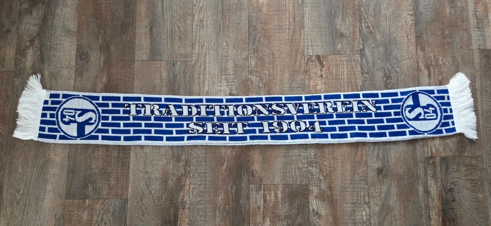 Sjaal Schalke 04, Ophalen of Verzenden, Zo goed als nieuw, Buitenlandse clubs, Vaantje of Sjaal