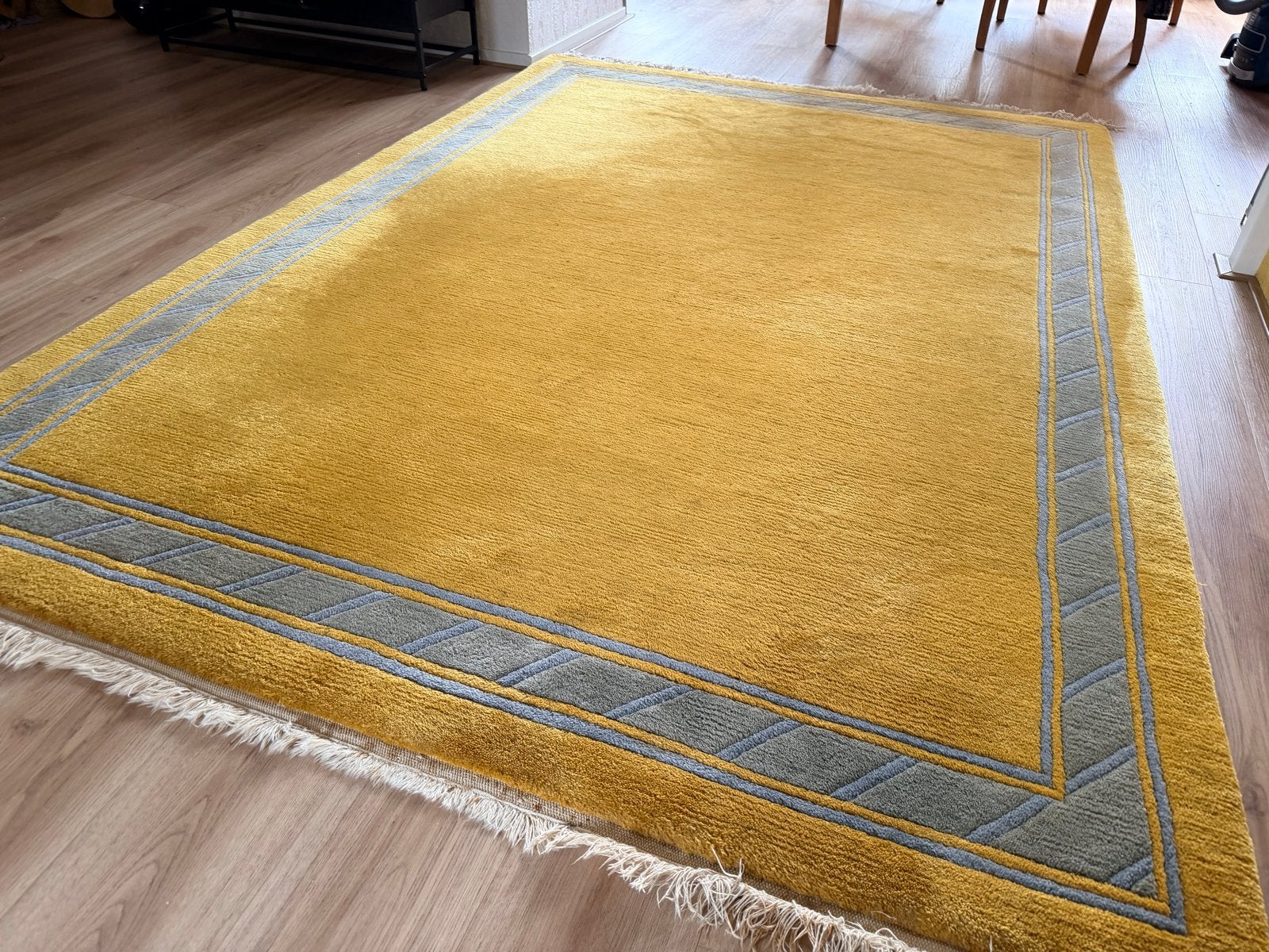 Oosters tapijt, handgeknoopt, geel met blauw/grijs patroon, Ophalen, Gebruikt, Geel, 150 tot 200 cm