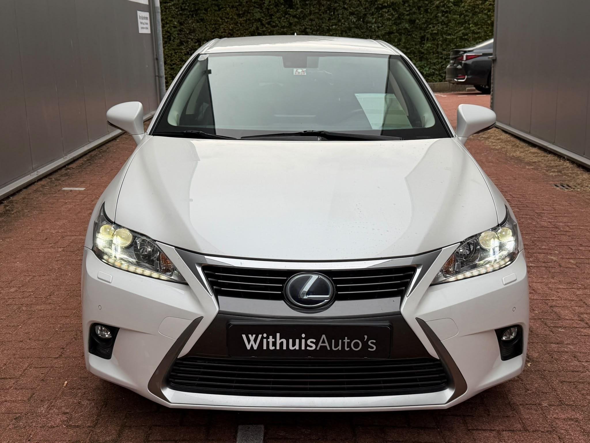Lexus CT 200h Luxury MarkLevinson AdaptiveCruise Leder Xenon, Auto's, 136 pk, Gebruikt, Euro 6, 4 cilinders