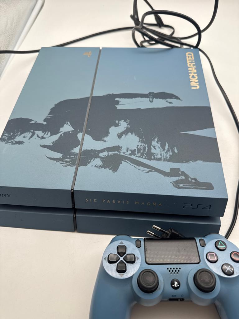 PlayStation 4 (PS4) Uncharted Limited Edition + Controller, Spelcomputers en Games, Spelcomputers | Sony PlayStation 4, 500 GB