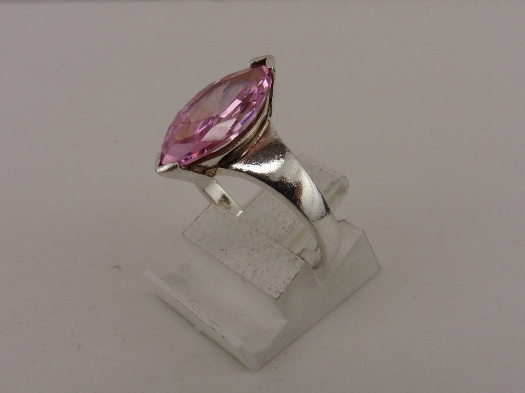 Zilveren damesring met zirkonia                           Z4, Sieraden, Tassen en Uiterlijk, Gebruikt, ., Ophalen of Verzenden