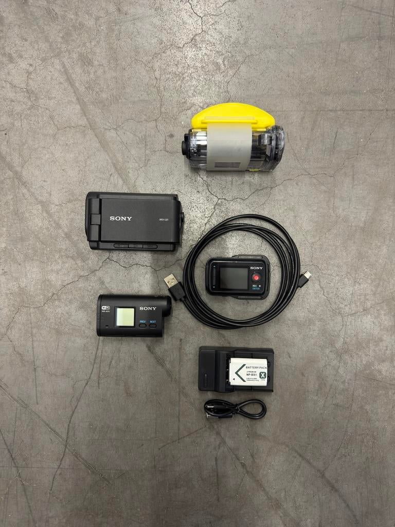 Sony HDR-AS15 + Remote + Accessoires Set, Ophalen of Verzenden, Gebruikt, Sony
