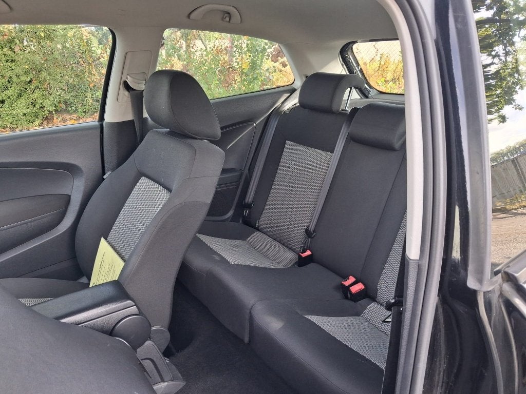 Foto 22 van Volkswagen Polo 1.2 TDI 75PK 5D Bluemotion 2010 Zwart