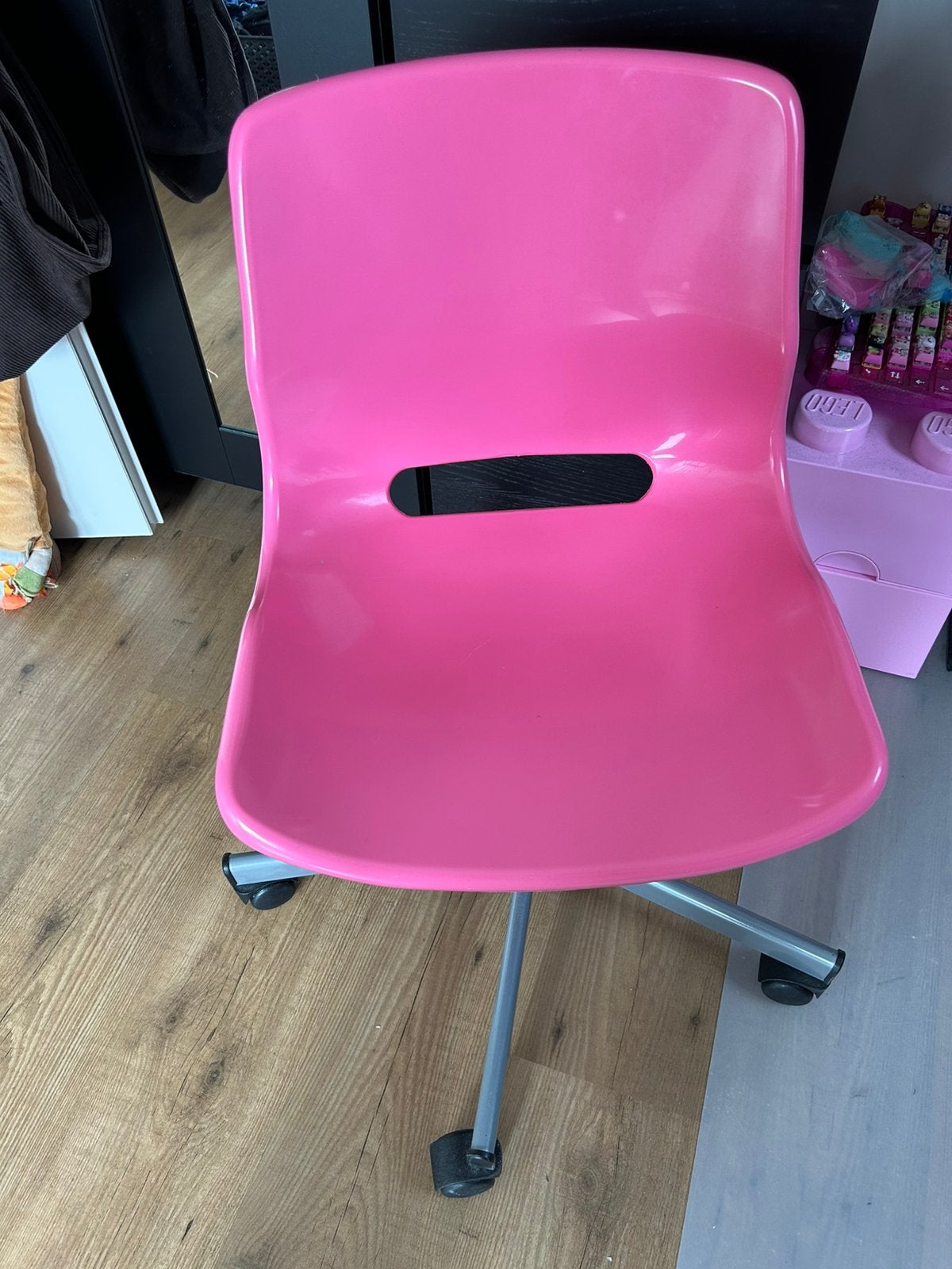 Ikea bureaustoel roze, Ophalen, Gebruikt, Roze