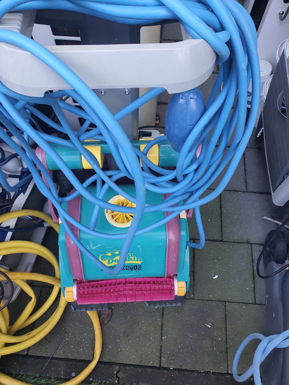 Zwembadrobot dolphin
Ophalen belgie limburg beringen, Ophalen