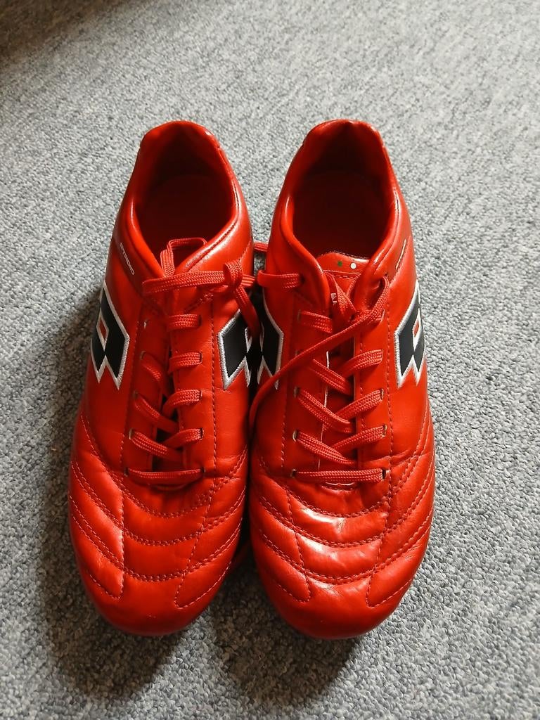 Voetbal schoenen, Ophalen, Schoenen, Maat M, Zo goed als nieuw