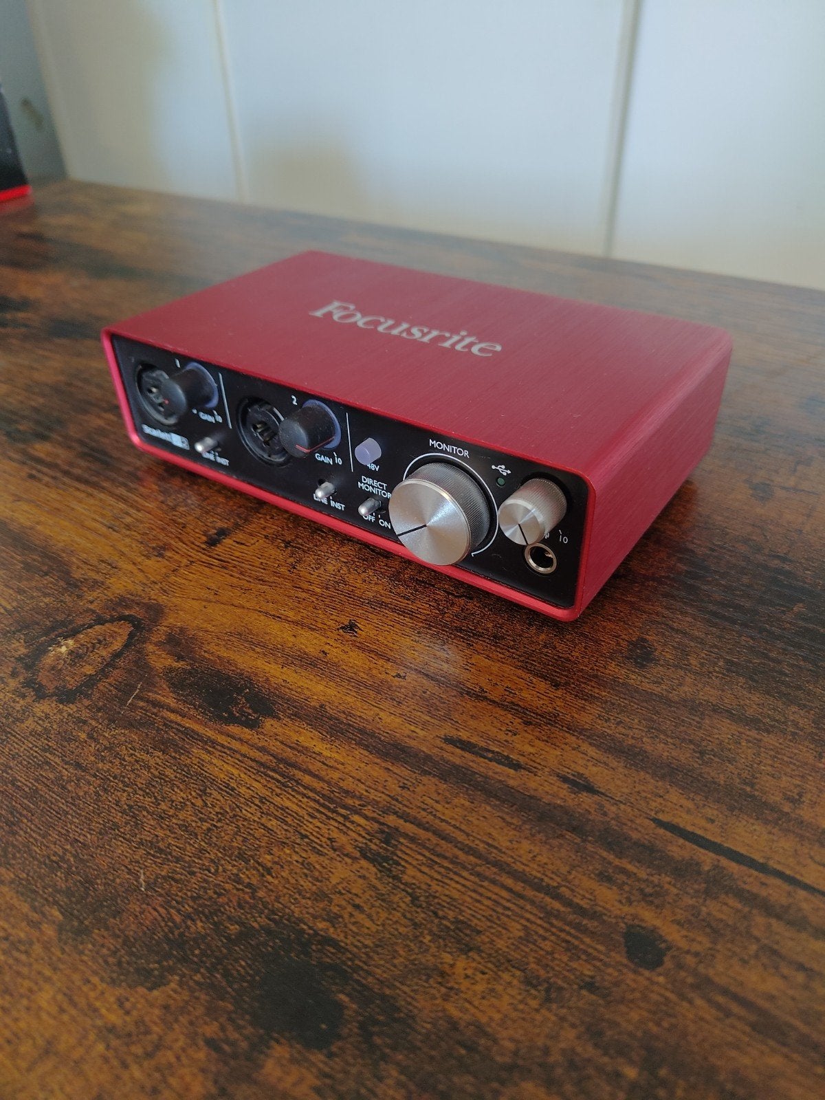 Focusrite Scarlett 2i2 USB Audio Interface (2e Gen), Muziek en Instrumenten, Overige Muziek en Instrumenten, Ophalen of Verzenden
