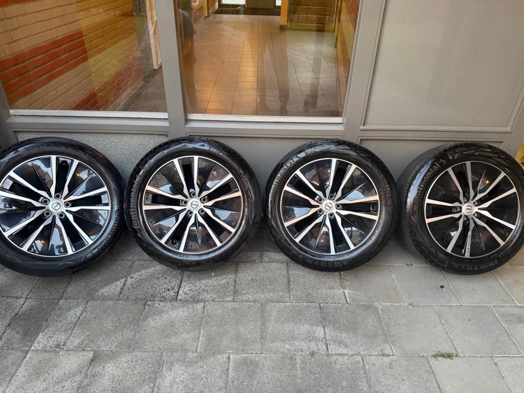 Originele 19 inch Volvo XC90 velgen met Continental banden, 19 inch, Gebruikt, Banden en Velgen, Ophalen of Verzenden