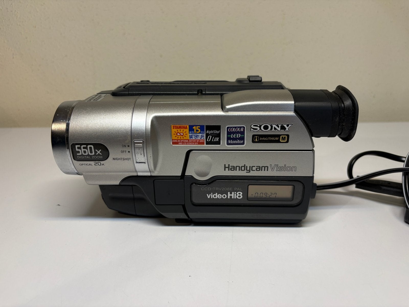 Sony CCD-TRV208E Handycam Vision Video Camera Recorder, Audio, Tv en Foto, Ophalen, Gebruikt, Overige soorten, 8 tot 20x