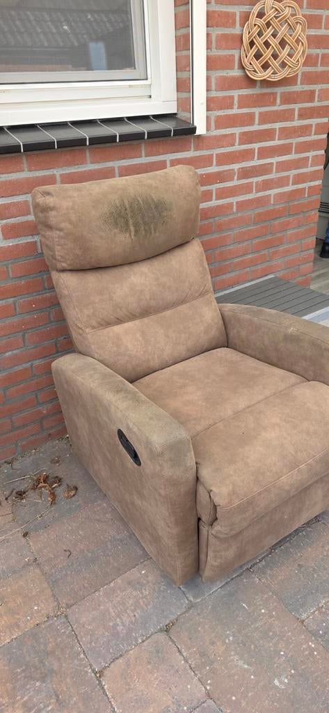 Fauteuil - Gratis af te halen in Nieuw-Amsterdam, Ophalen, Gebruikt, Stof