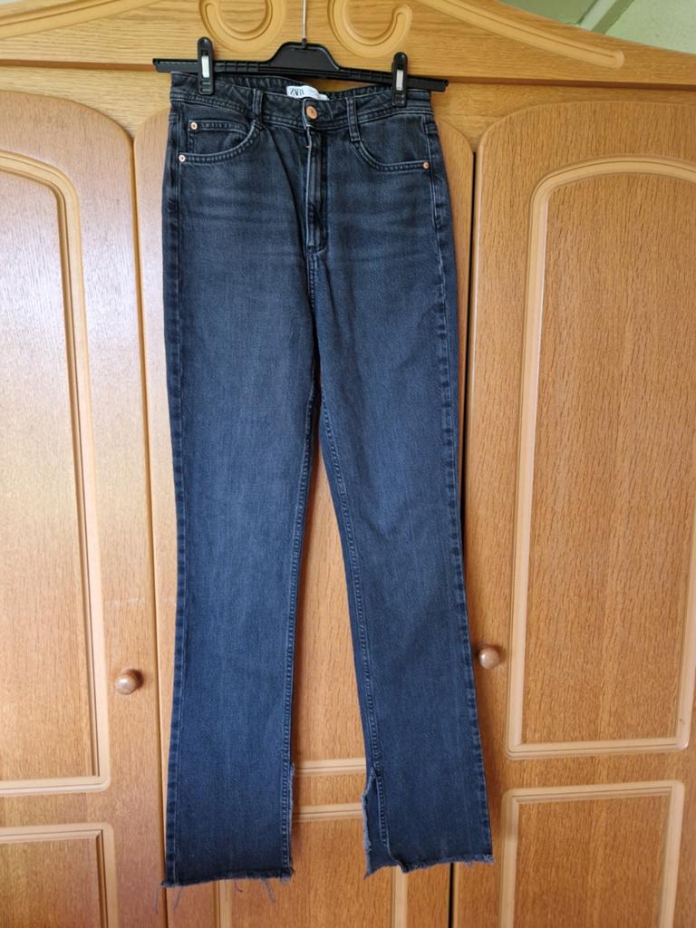 Zara zwarte jeans met wijde pijpen en rafels, maat 38, Ophalen of Verzenden, W30 - W32 (confectie 38/40), Gedragen, Zara