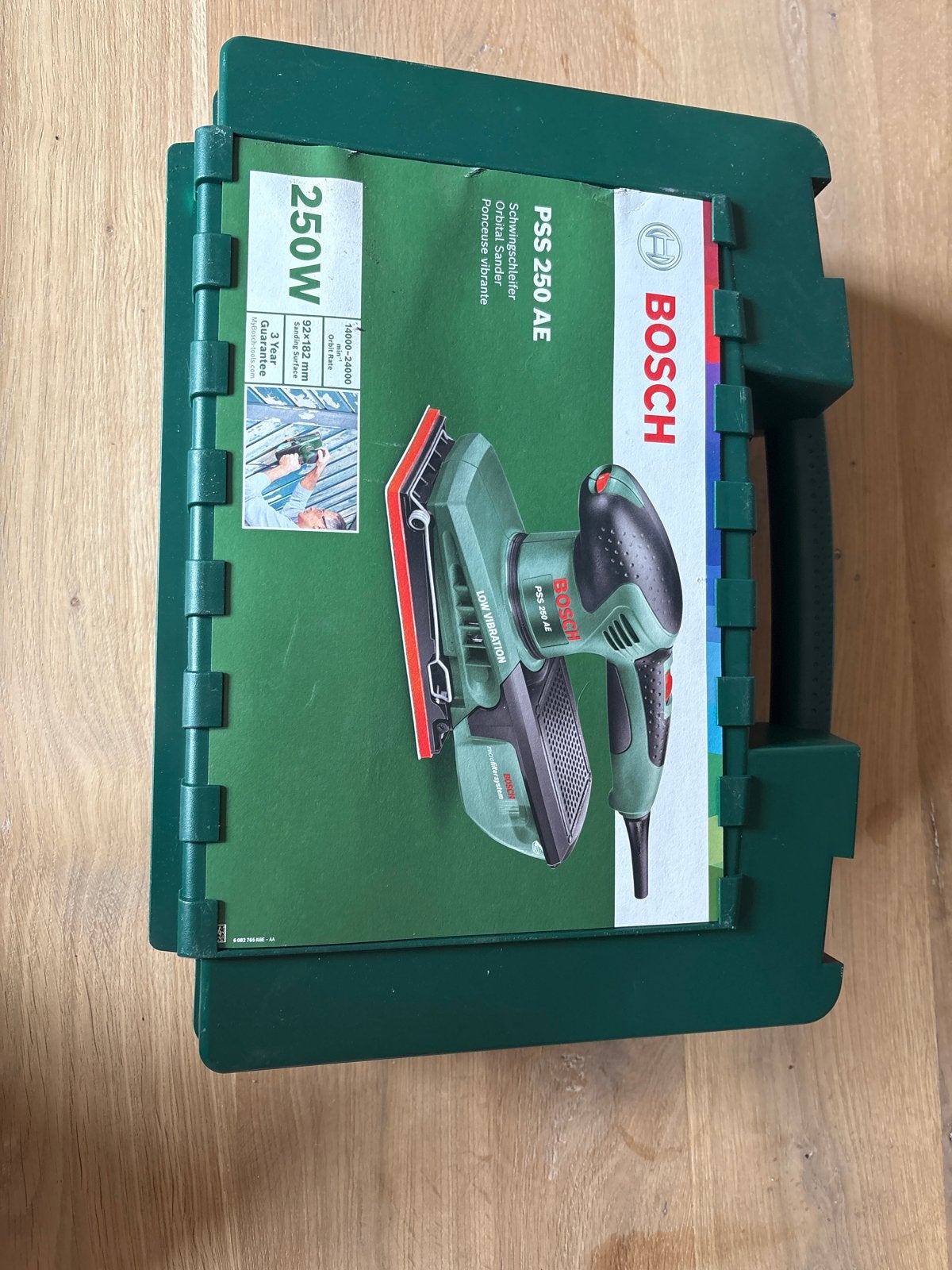 Bosch PSS 250 AE Vlakschuurmachine - 250W, Ophalen of Verzenden, Gebruikt, Minder dan 600 watt, Vlakschuurmachine
