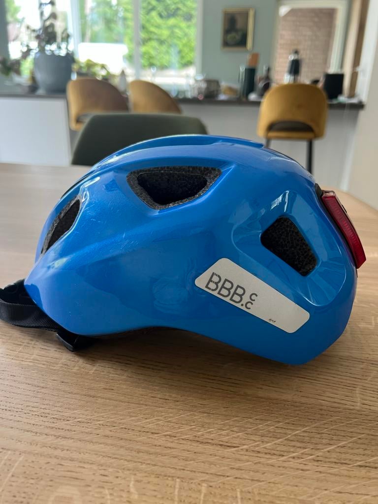 BBB Cycling fietshelm met LED verlichting, Fietsen en Brommers, Fietsaccessoires | Fietshelmen, Zo goed als nieuw, Heer of Dame