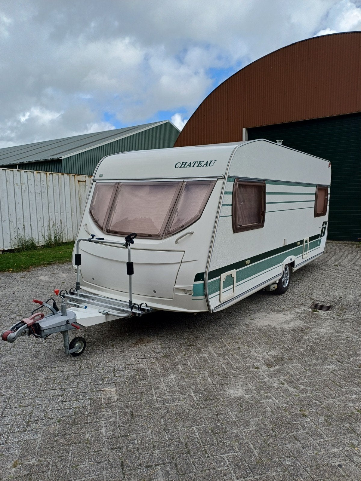 Chateau Calista 490 enkele bedden, Caravans en Kamperen, Chateau, Koelkast, Rondzit, Particulier