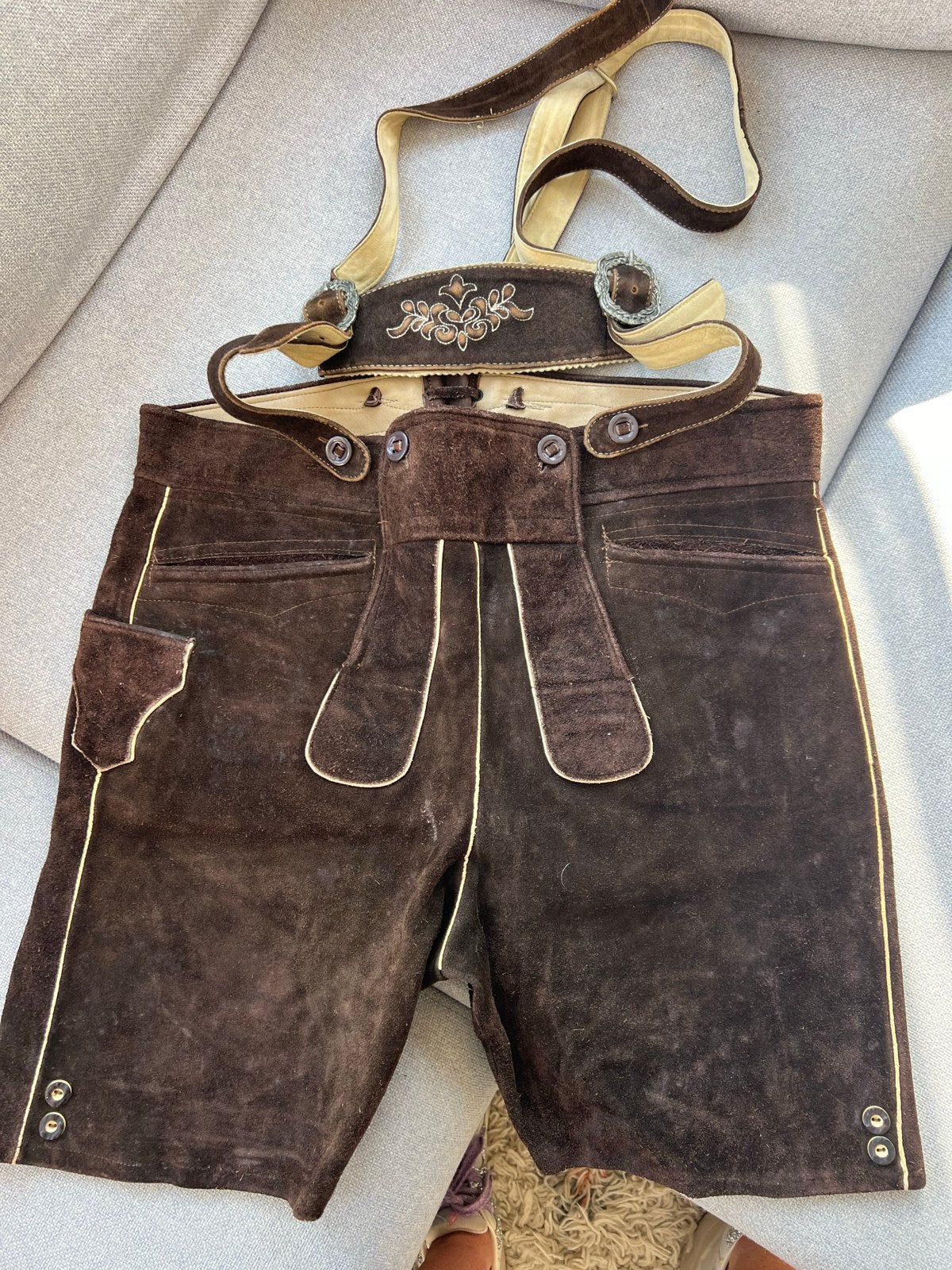 Oktoberfest Lederhose - Bruin met bretels maat 52/54, Maat 52/54 (L), Ophalen of Verzenden, Overige thema's, Kleding