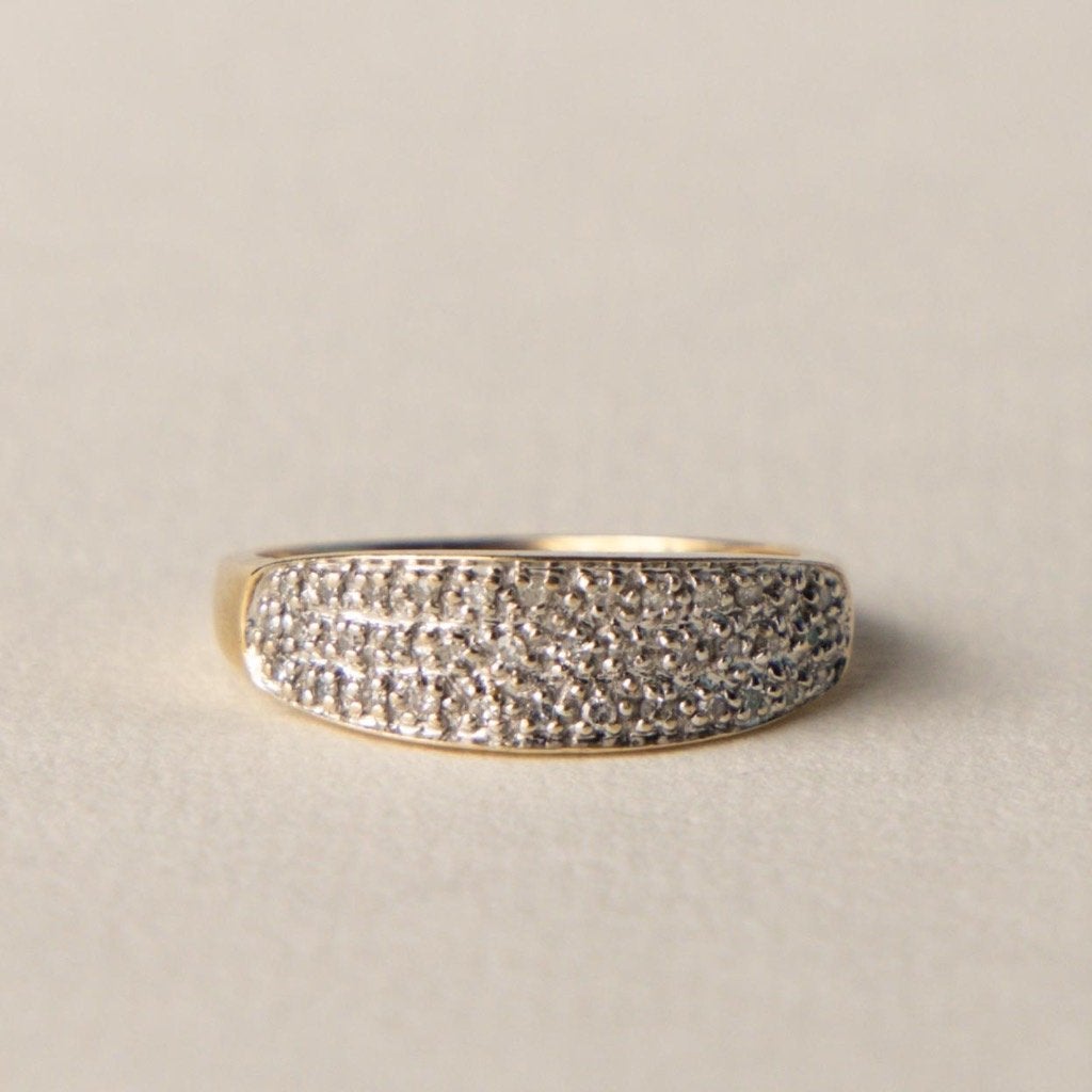 vintage 9 karaat gouden diamant rij cluster ring, Verzenden, Met kristal, Zo goed als nieuw, 17 tot 18