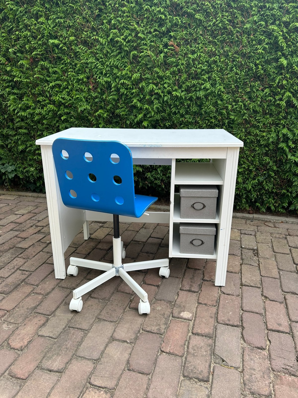 Kinderbureau + bureaustoel Ikea, Huis en Inrichting, Bureaus, Ophalen, Gebruikt