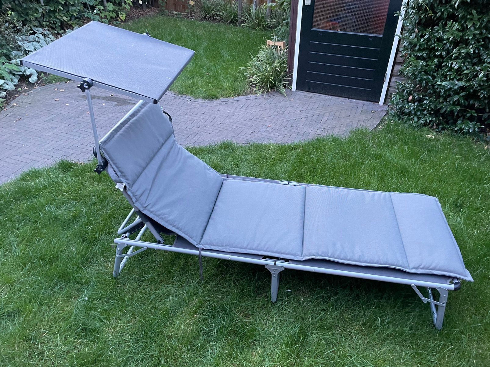 Gratis stretcher incl. kussen, Tuin en Terras, Ophalen, Gebruikt, Aluminium, Inklapbaar