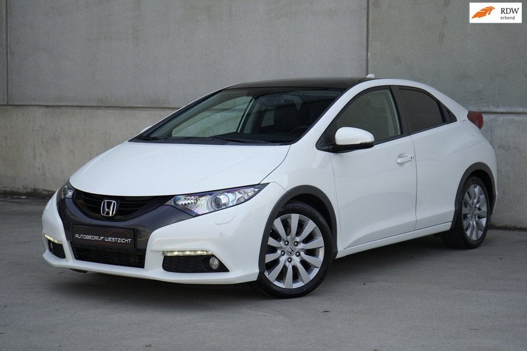 Honda Civic 1.8 Executive, Leder, Panoramadak, Xenon, Pdc, Auto's, Honda, Voorwielaandrijving, Gebruikt, Zwart, 4 cilinders