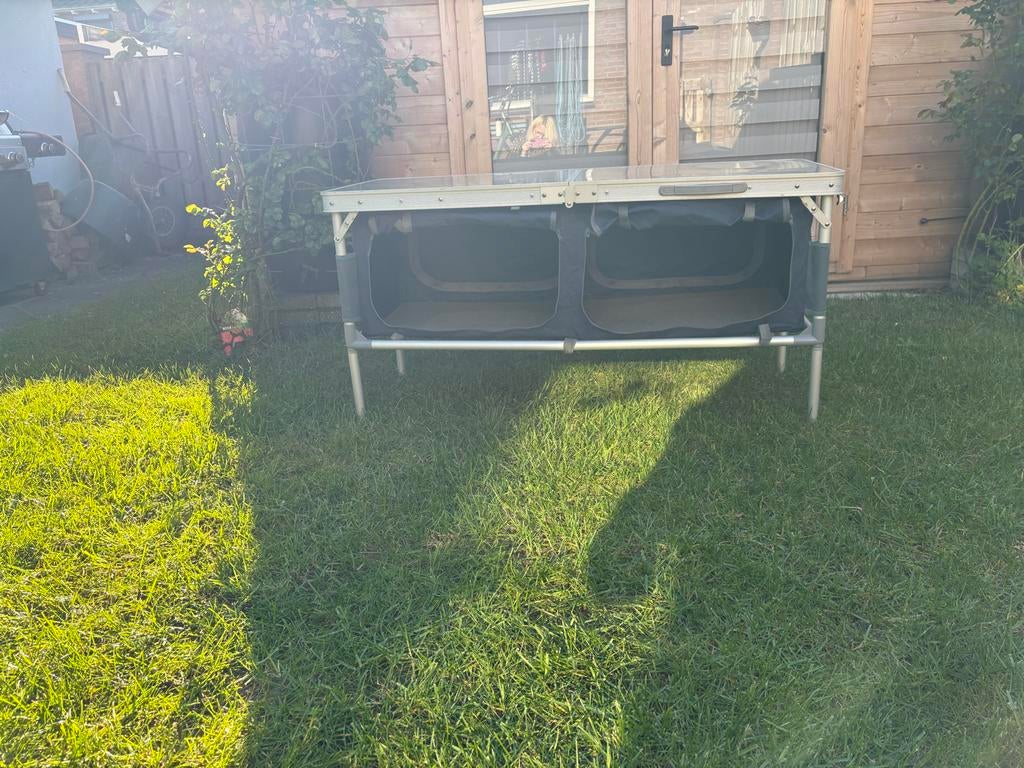 Laag campingkastje met 2 vakken, Caravans en Kamperen, Ophalen, Gebruikt