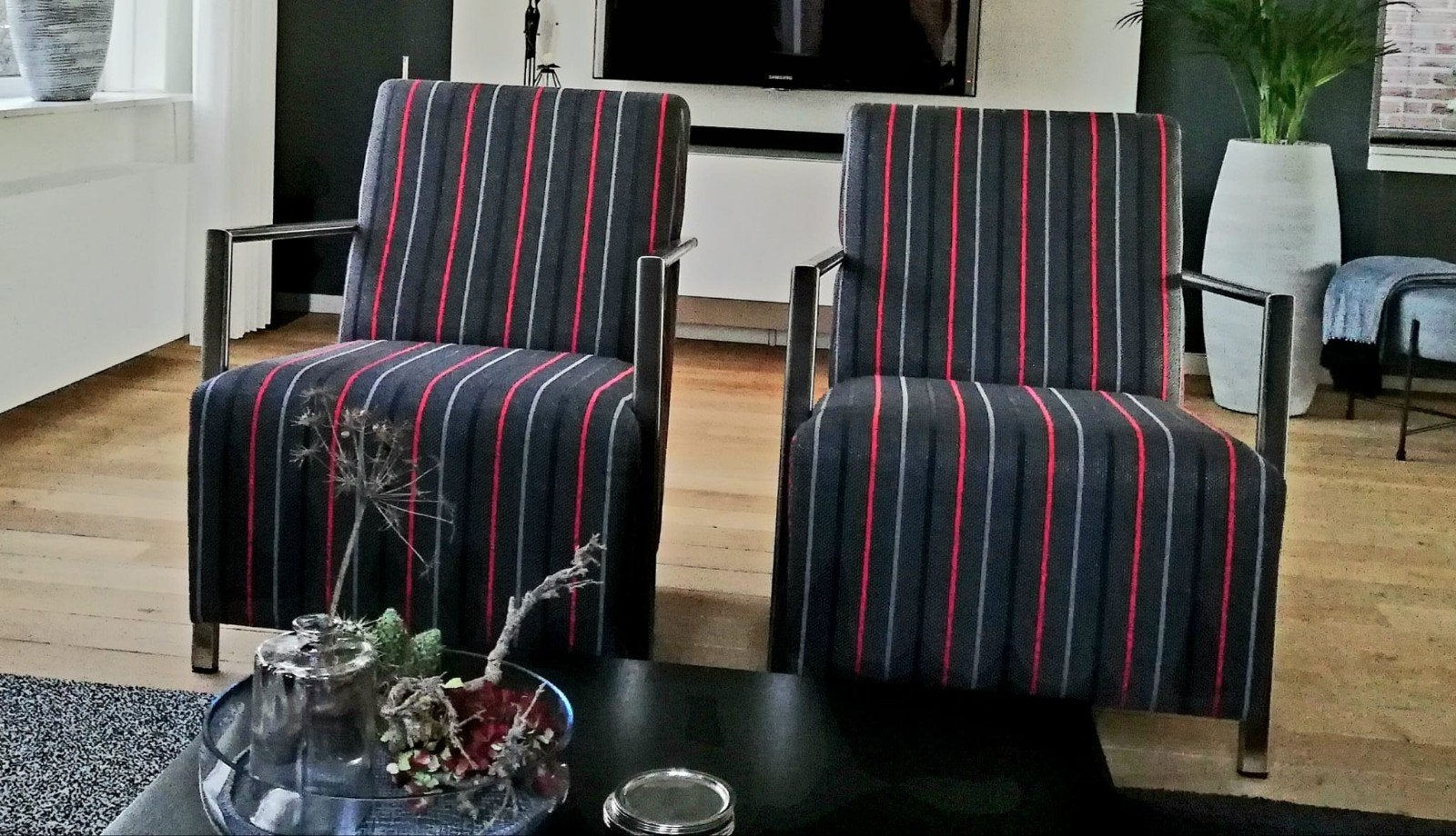 2 woonkamerstoelen, Ophalen, Zo goed als nieuw, Stof, Twee