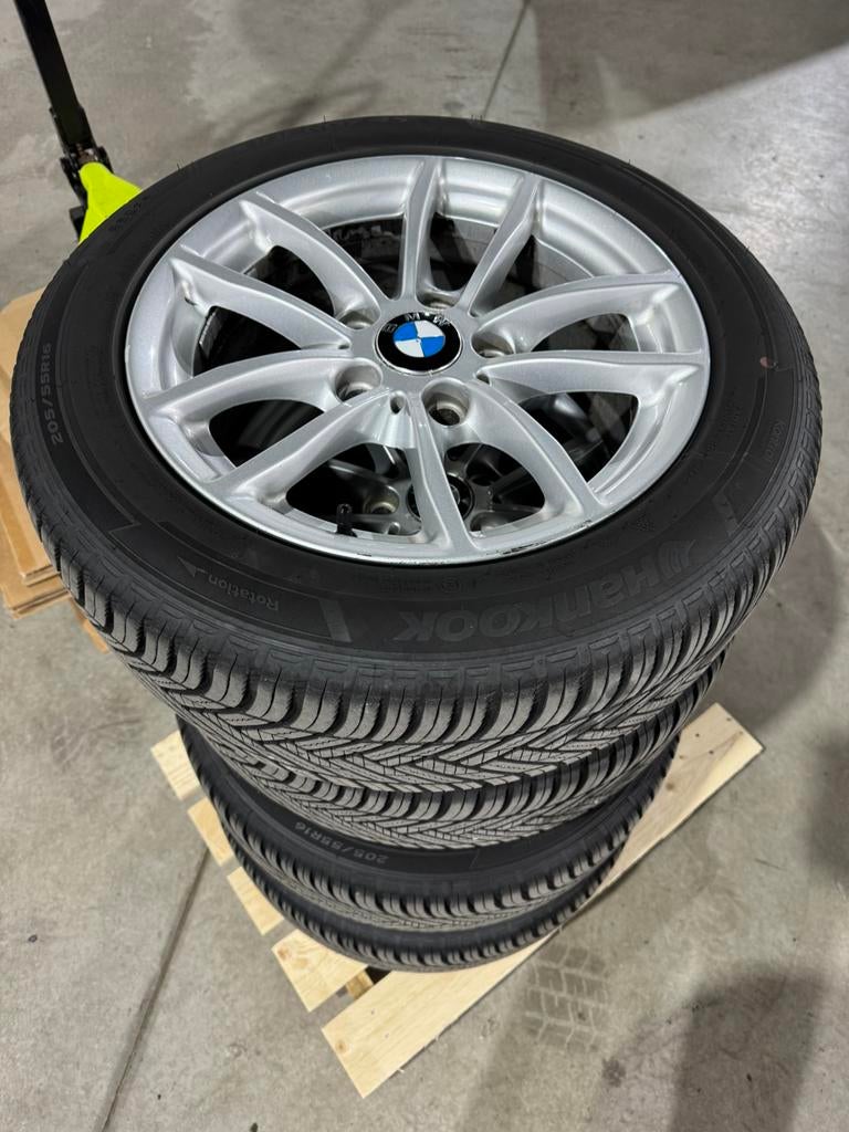 Bmw 1 Serie F20  velgen 16 inch Hankook All-season banden, Ophalen, Gebruikt, 16 inch, Banden en Velgen