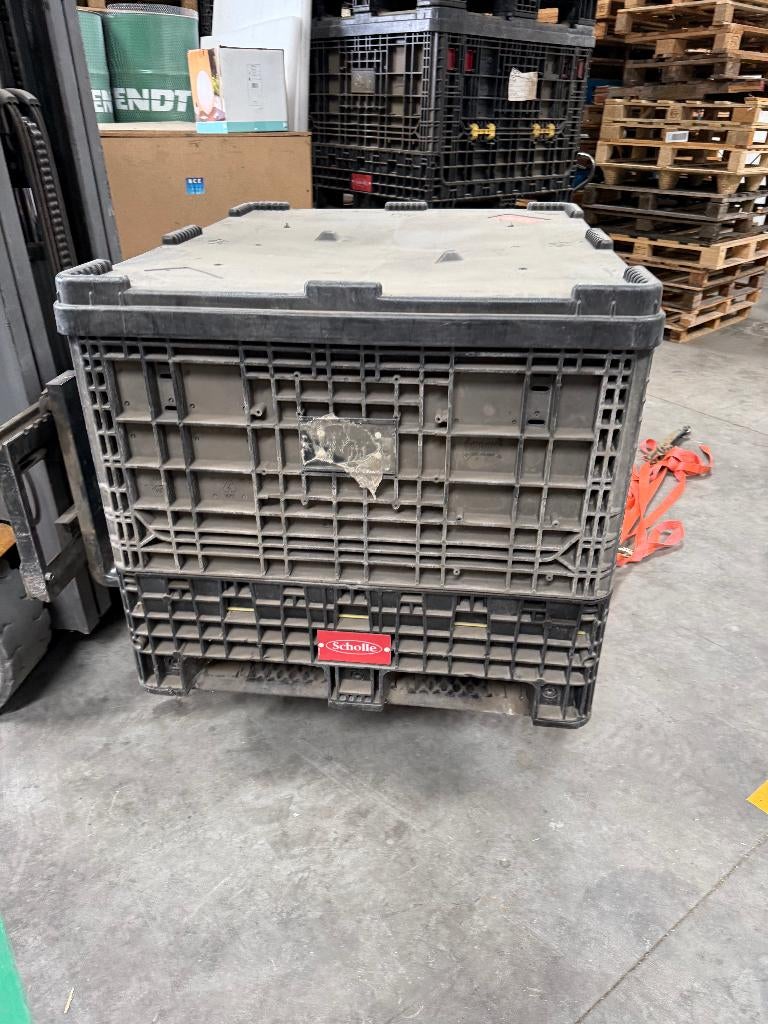 Plastic palletboxen met deksel 120x100 cm – 25 stuks, Doe-het-zelf en Verbouw, Kratten en Dozen, Gebruikt, 100 cm of meer, Opvouwbaar