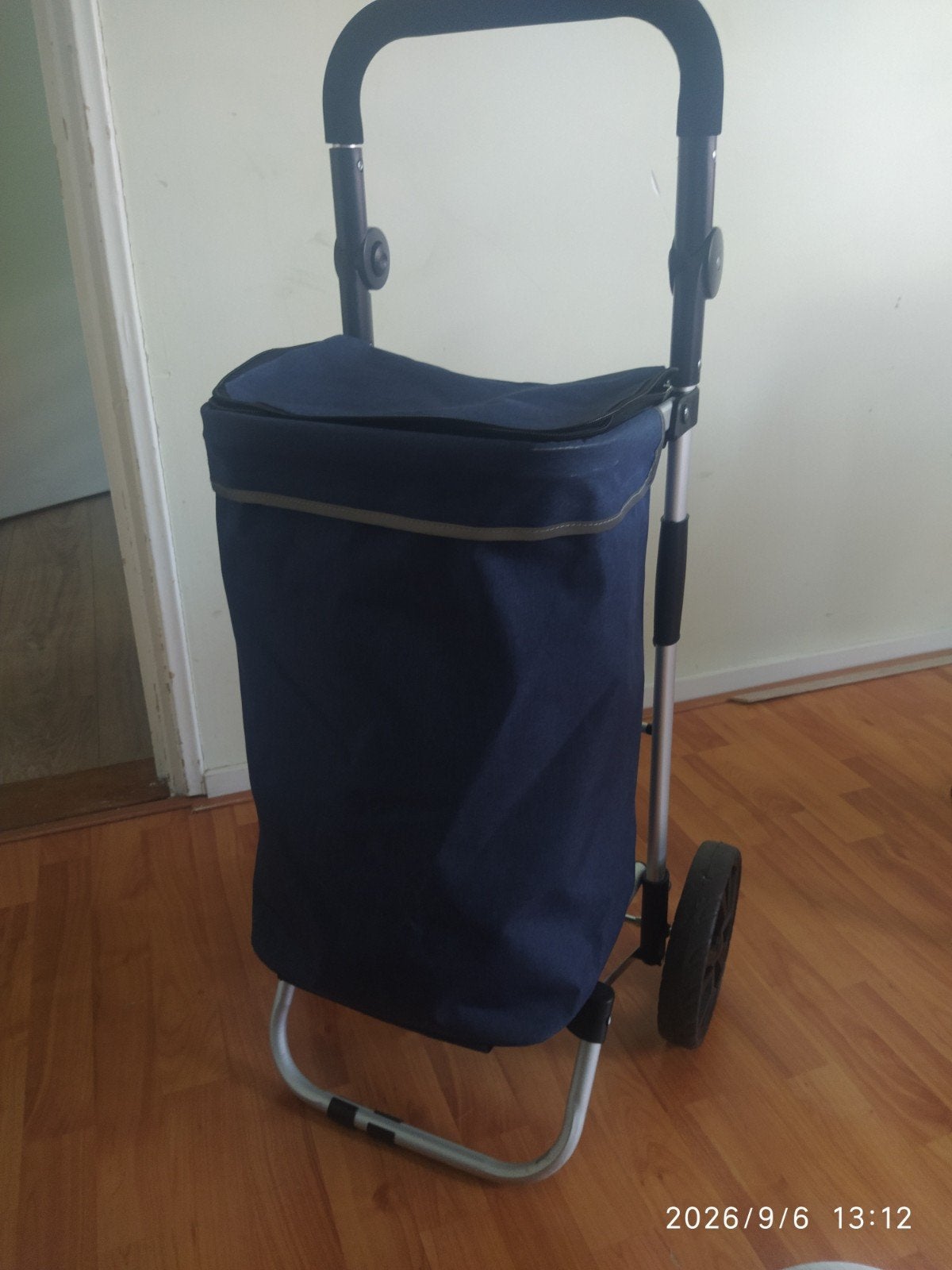 boodschappen kar, Ophalen of Verzenden, Zo goed als nieuw, 30 cm of meer