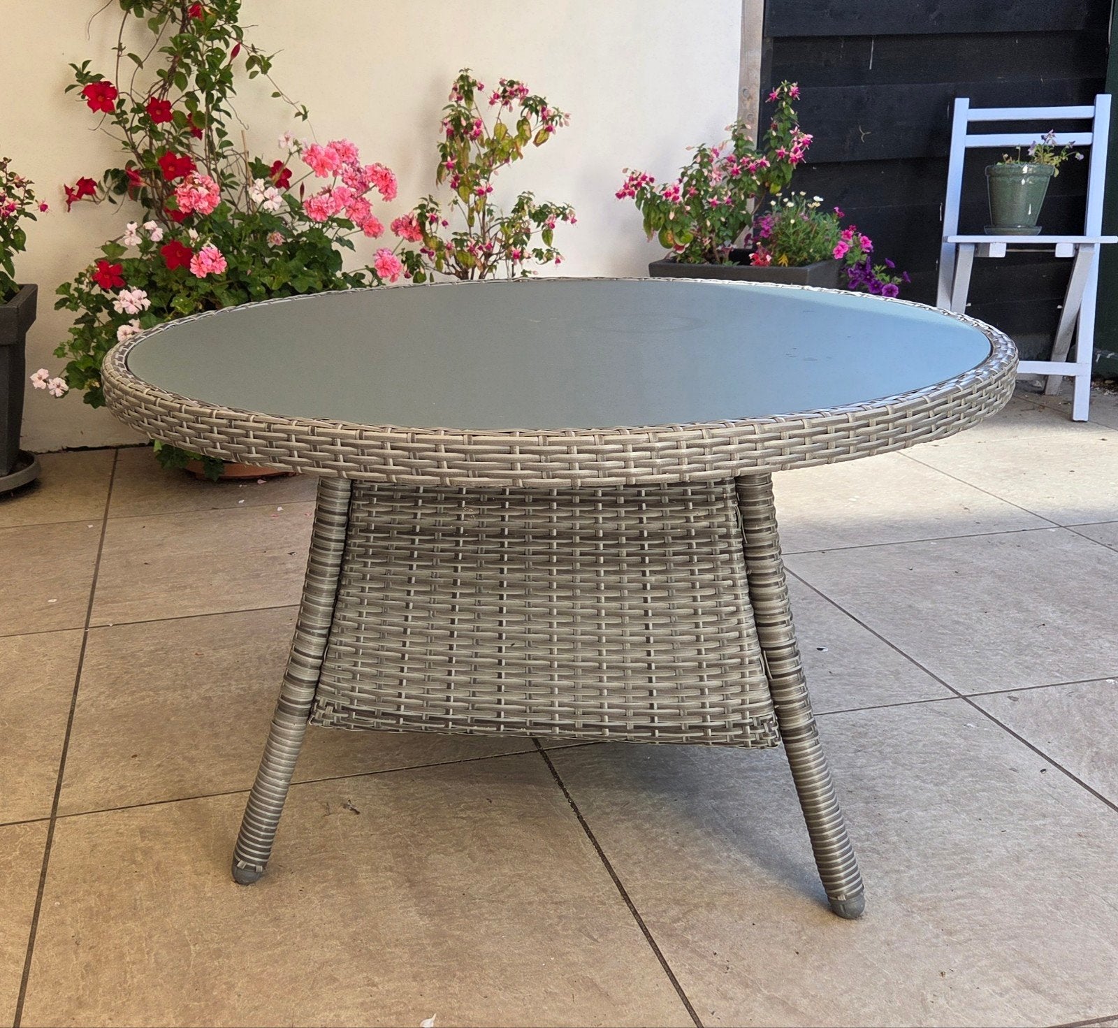 Wicker tuintafel met glazen blad - Ø 100 cm, H 55 cm, Ophalen, Gebruikt, Rond, Wicker