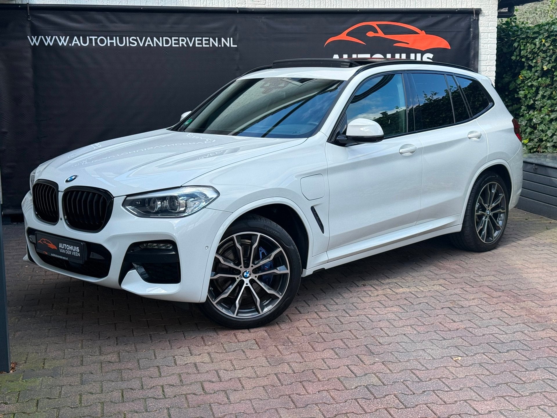 BMW X3 XDrive30e High M Sport, ACC/Leer/Virtual/Camera/Etc!, Gebruikt, 4 cilinders, Bedrijf, 184 pk