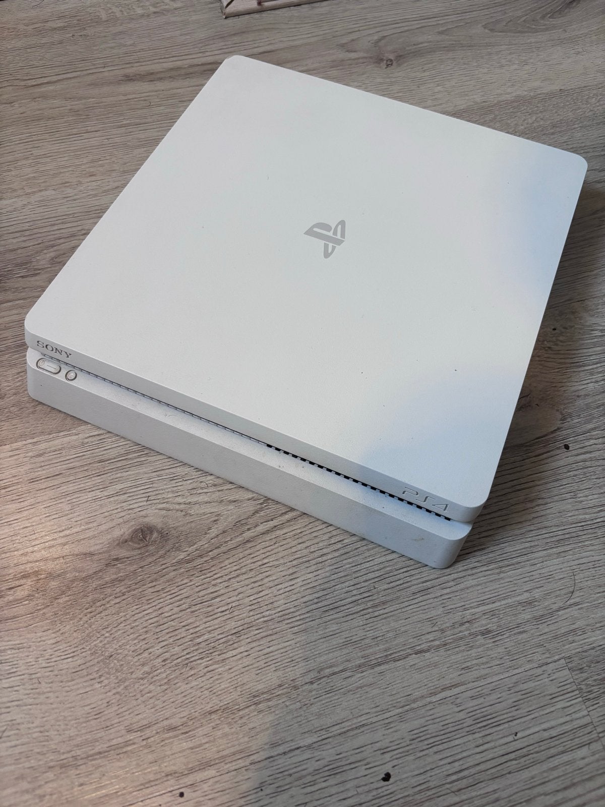 PS4 Slim Wit 500GB met 6 games (zonder controller), Ophalen, Zo goed als nieuw, Zonder controller, Slim