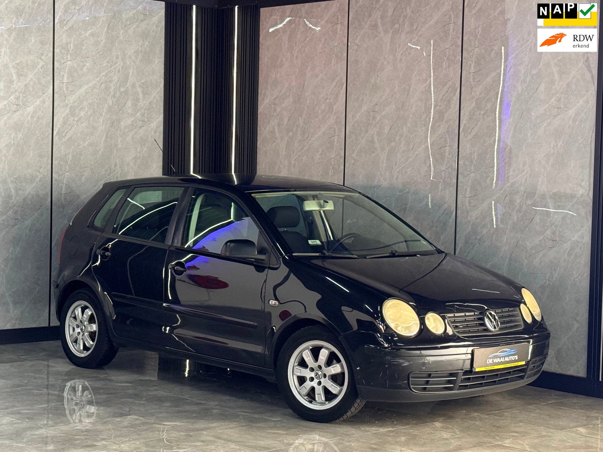 Volkswagen Polo 1.4-16V Athene |Airco|Radio|elek. Ramen|Lmv|, Auto's, Voorwielaandrijving, 15 km/l, 4 cilinders, Zwart