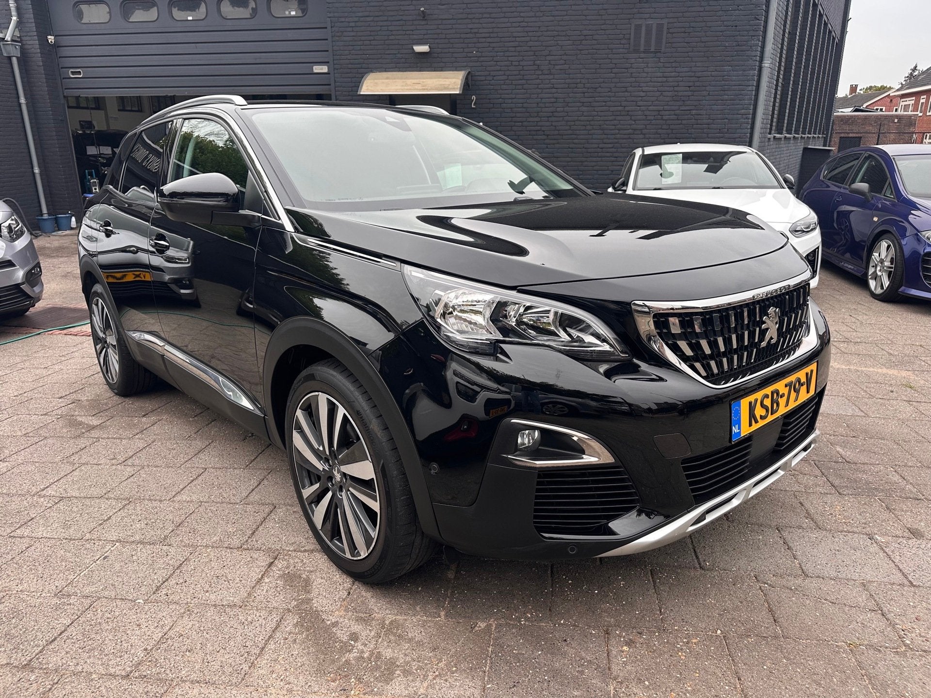 Peugeot 3008 1.6 PT Allure|Aut|181pk|Apple Android Carplay, Dealer onderhouden, Gebruikt, Zwart, 4 cilinders