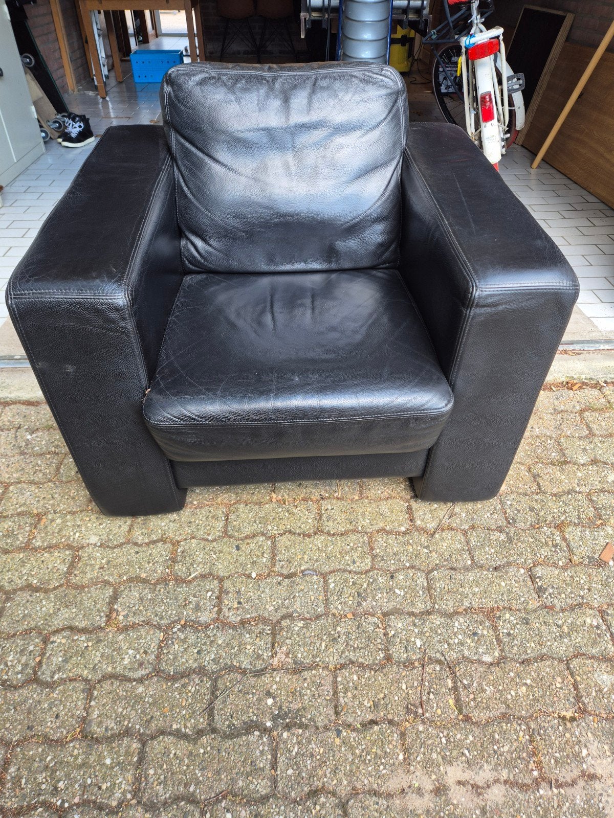 Zwarte Leren Fauteuil - Grote Stoel in Goede Staat, Huis en Inrichting, Fauteuils, Ophalen, Gebruikt, 75 tot 100 cm, Leer